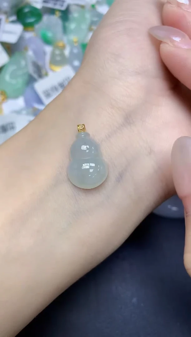 颈饰18K金镶嵌翡翠天然缅甸翡翠A货百元以上9元证书费自理