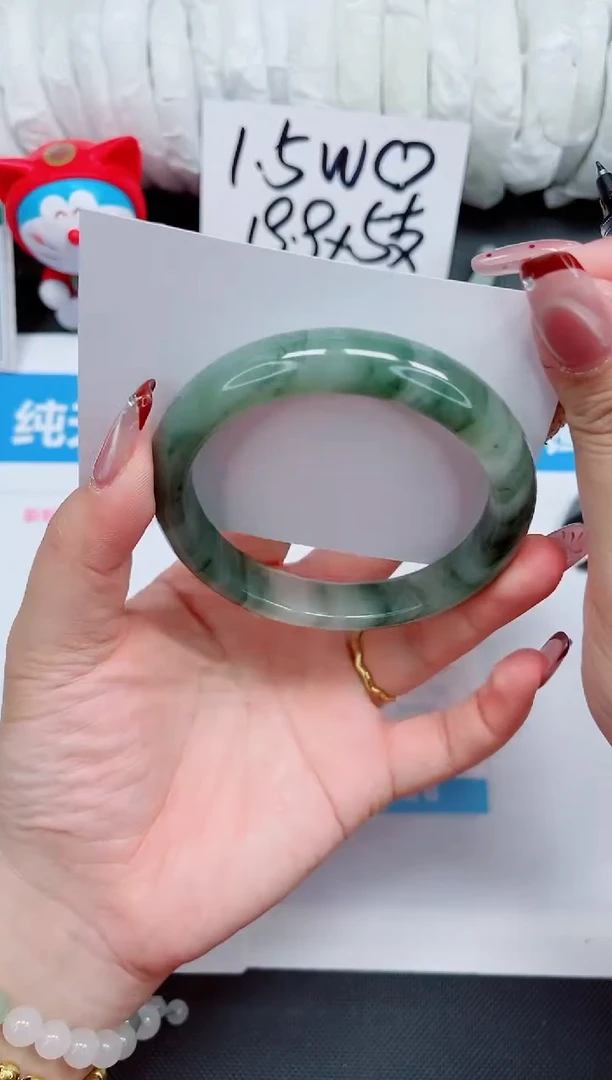 【闪购商品】石英质玉手镯未镶嵌308