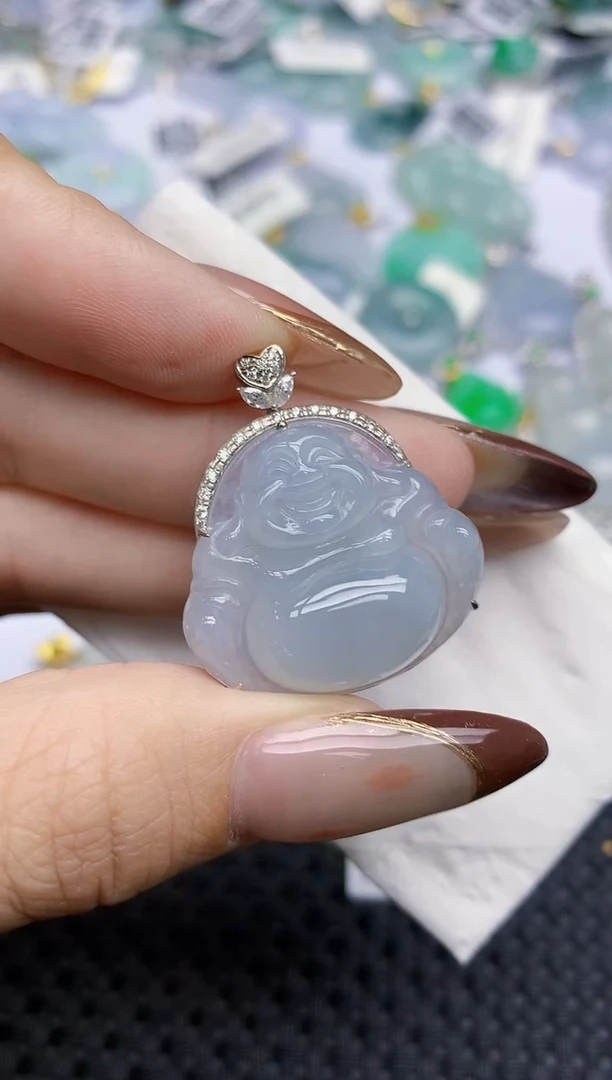 颈饰18K金镶嵌翡翠   天然翡翠A货  百元以上9米证书费自理