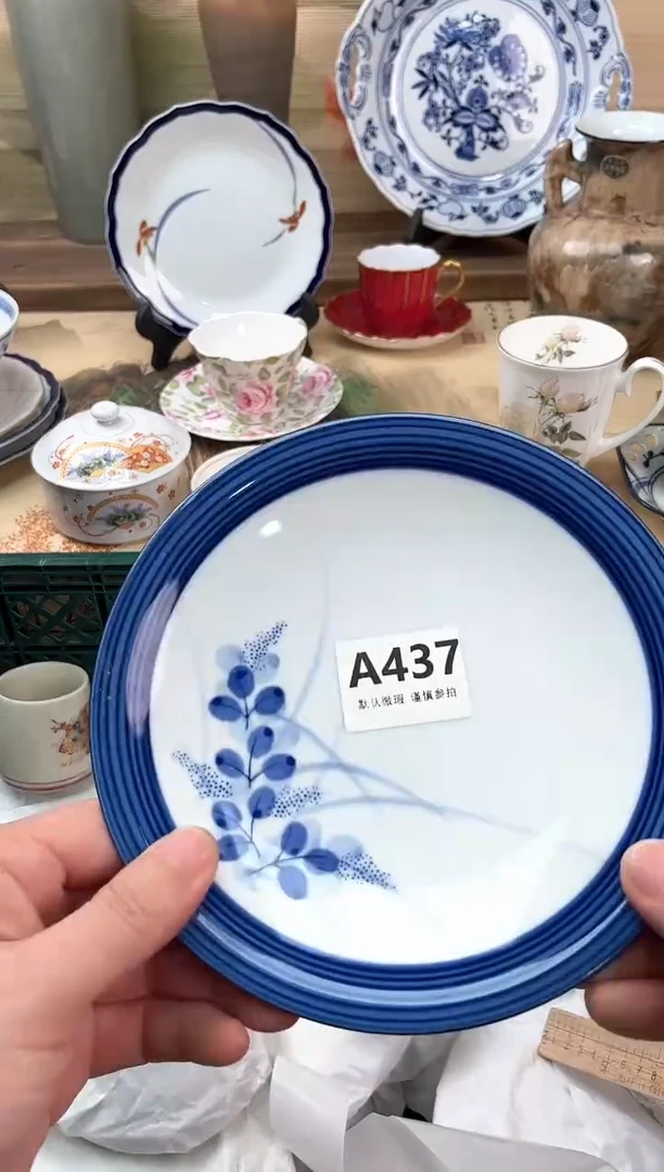 瓷片悠**哉437