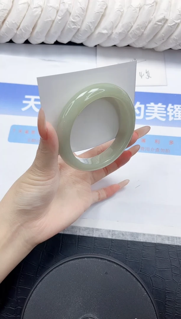 未镶嵌手镯石英质玉101-