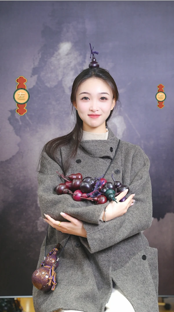 小师妹甄选五颜六色手捻小葫芦随缘发一把