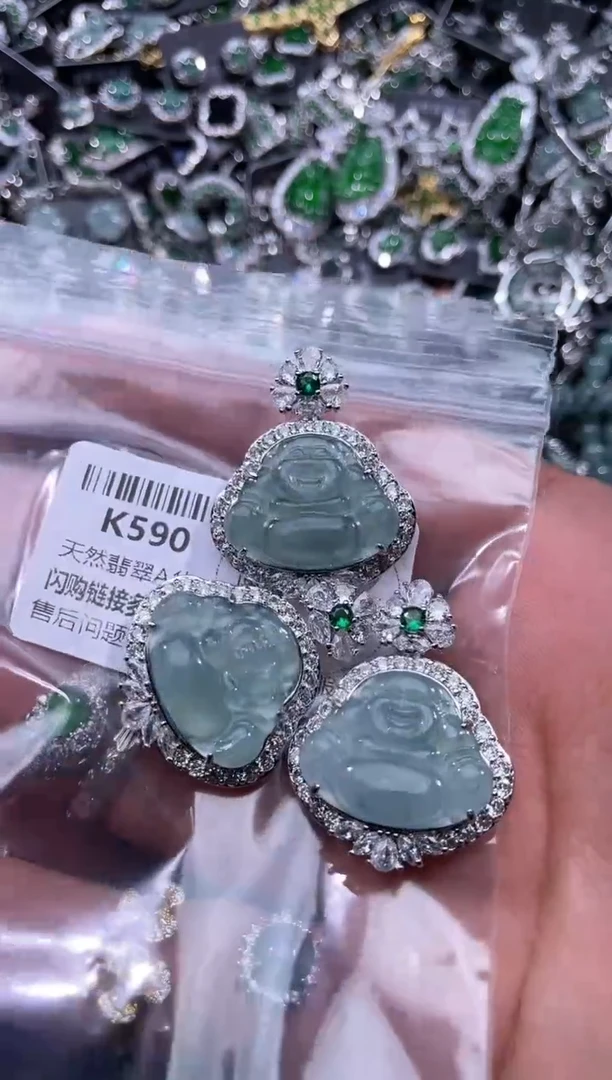 【闪购商品】翡翠颈饰未镶嵌K590多样性发其一