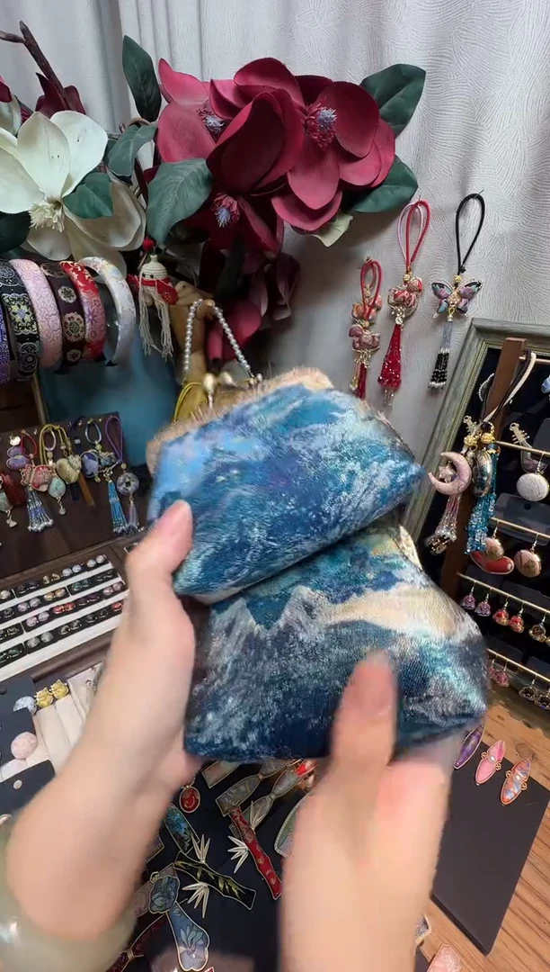 【花位随机 48小时发】三马唐锦山河旖旎零钱包卡包一个