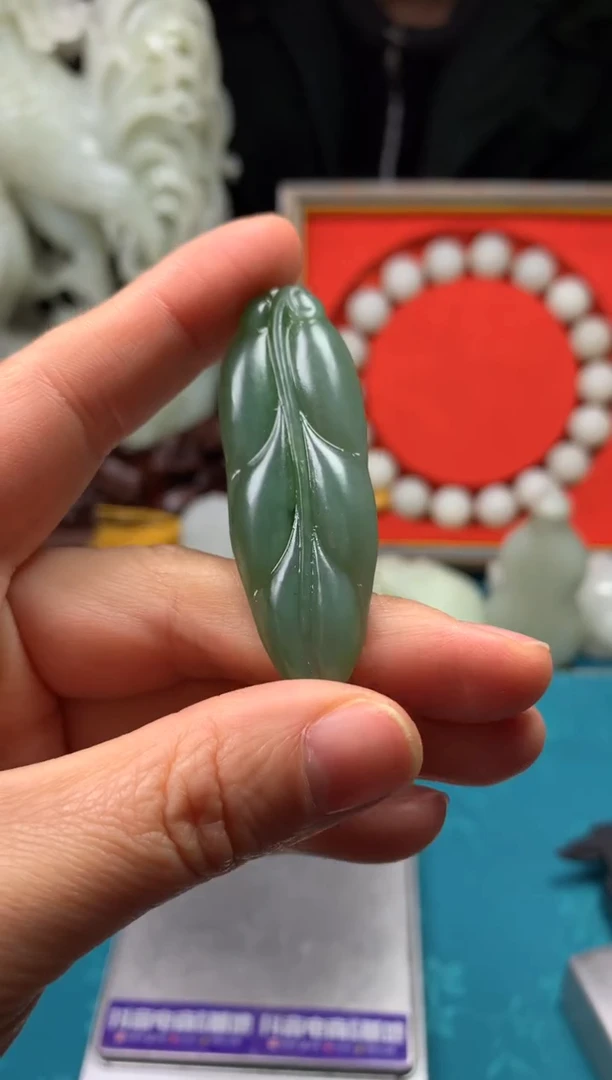 颈饰未镶嵌和田玉拍一发一