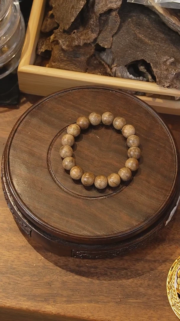 沉香手串【马来西亚】天然野 约12MM*17颗 多样性发货