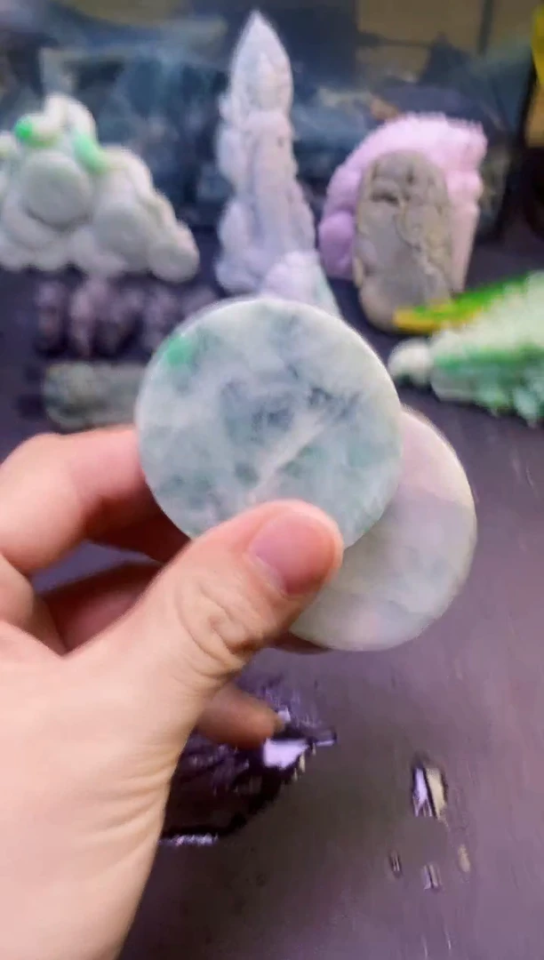 翡翠挂件未镶嵌天然翡翠002