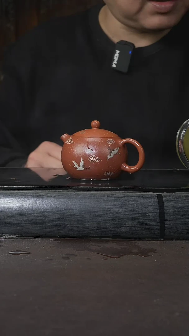 【闪购商品】紫砂茶杯朱泥 描银西施 010