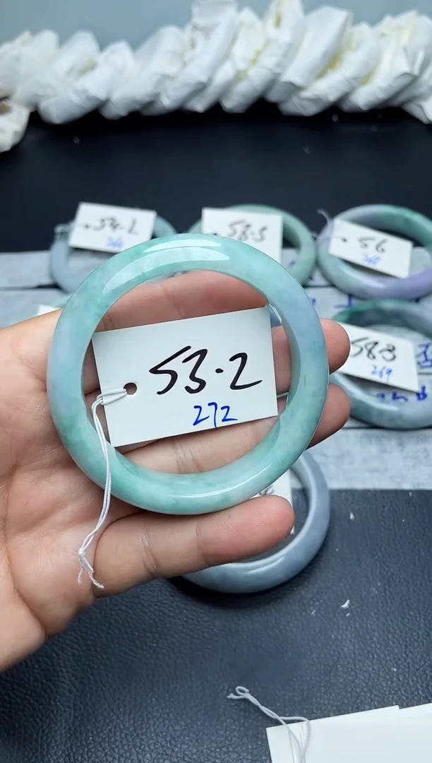 未镶嵌手镯翡翠272