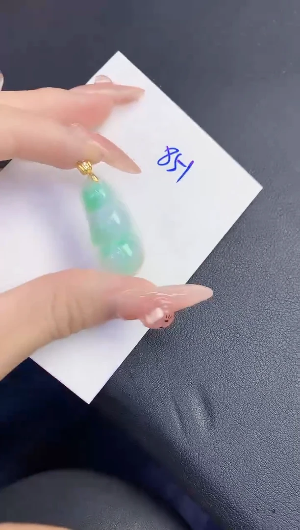 颈饰未镶嵌翡翠缅甸天然翡翠A货