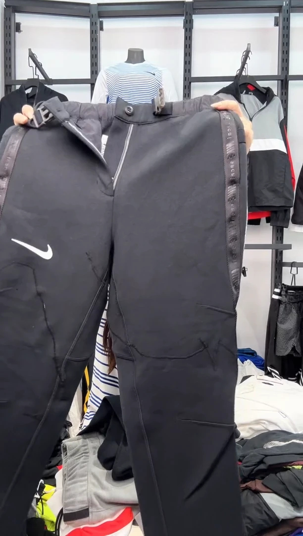 2602编码  耐克卫衣服饰过款为准 尺码S