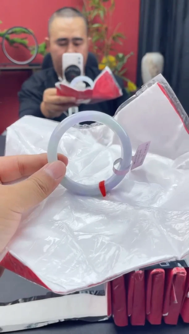 未镶嵌手镯翡翠3