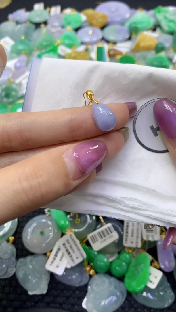 颈饰未镶嵌翡翠天然缅甸翡翠A货