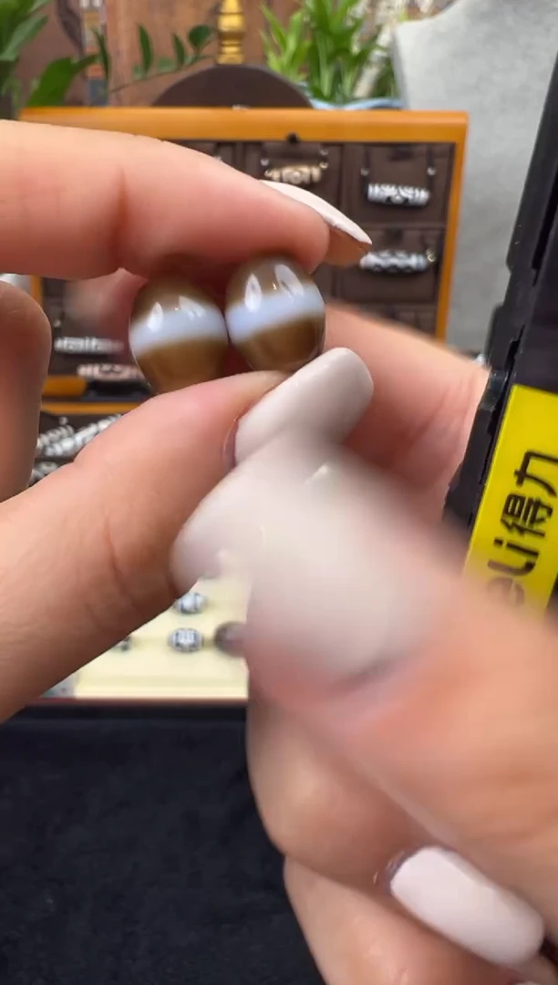 【闪购商品】玛瑙/玉髓吊坠(不含链)未镶嵌47.微瑕