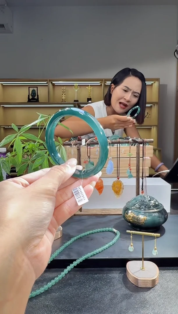 未镶嵌手镯翡翠58+圈