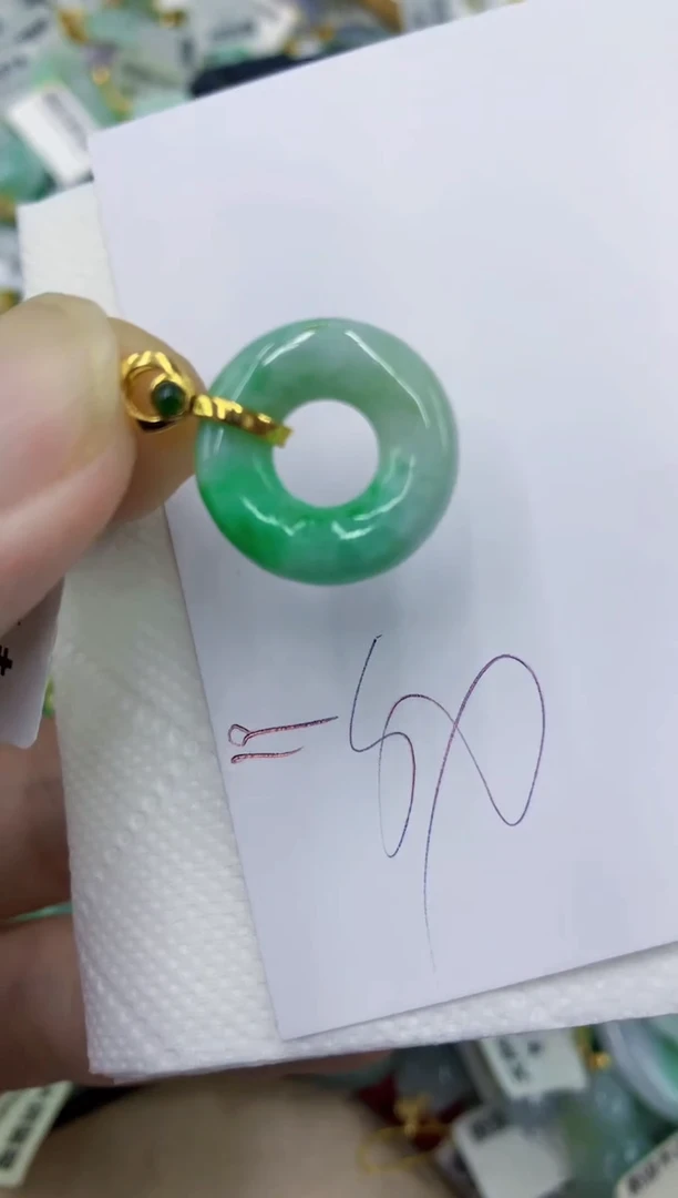 颈饰未镶嵌翡翠1111111111