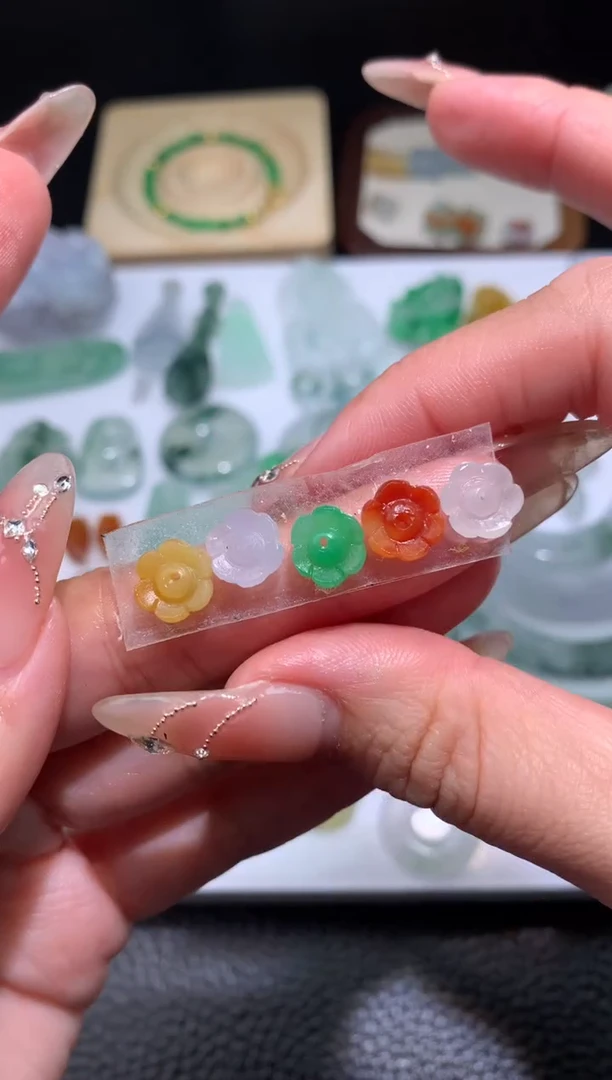 【闪购商品】定制翡翠未镶嵌毛货