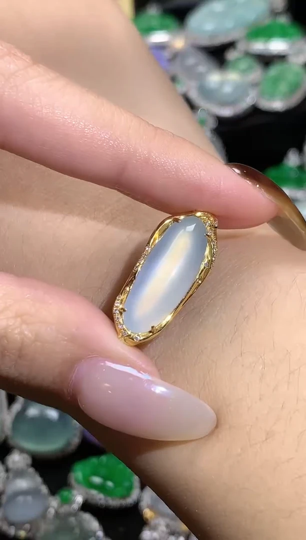 颈饰18K金镶嵌翡翠翡翠万能扣吊坠