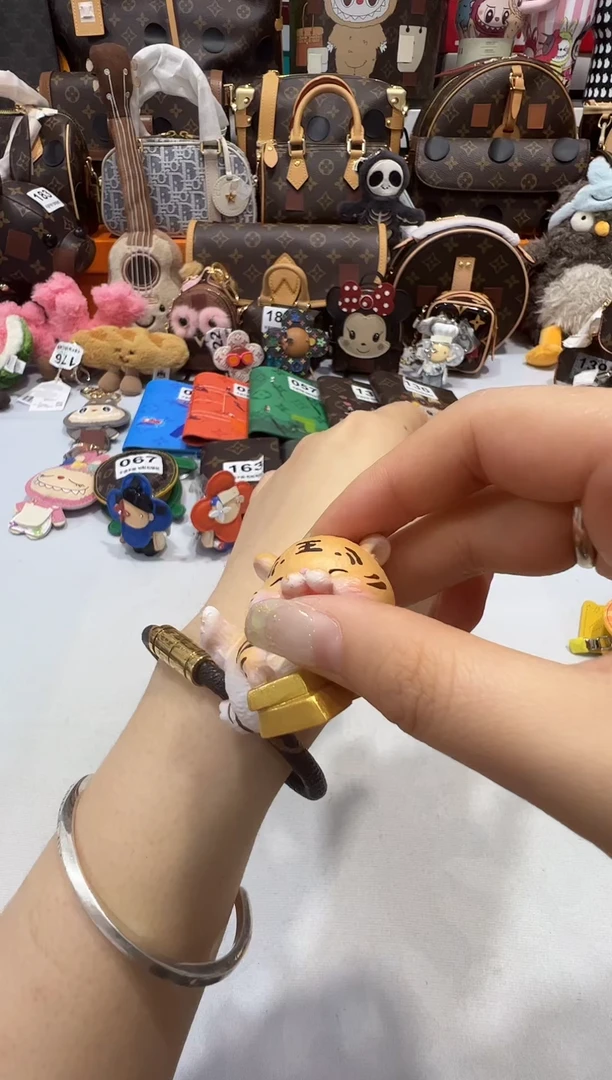 瓷片七天无理由退换货