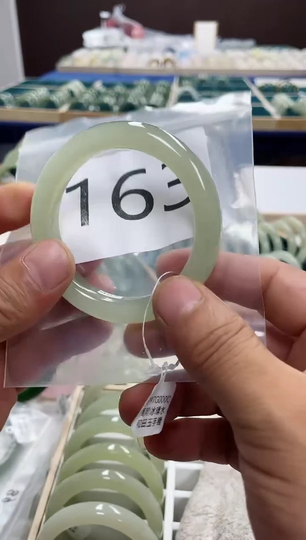 未镶嵌手镯和田玉和田玉手镯56.7 圈163 号