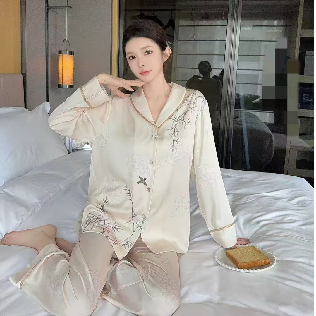 春季新款舒适柔软简约大气女士睡衣家居服套装长袖时尚