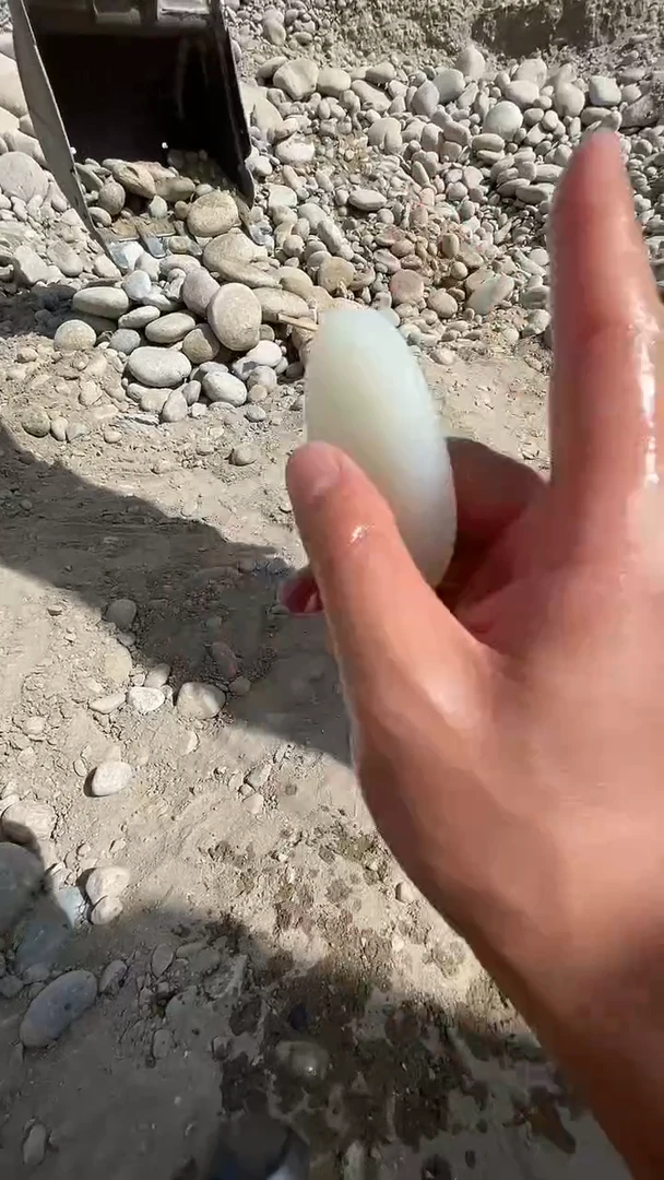 颈饰未镶嵌和田玉001