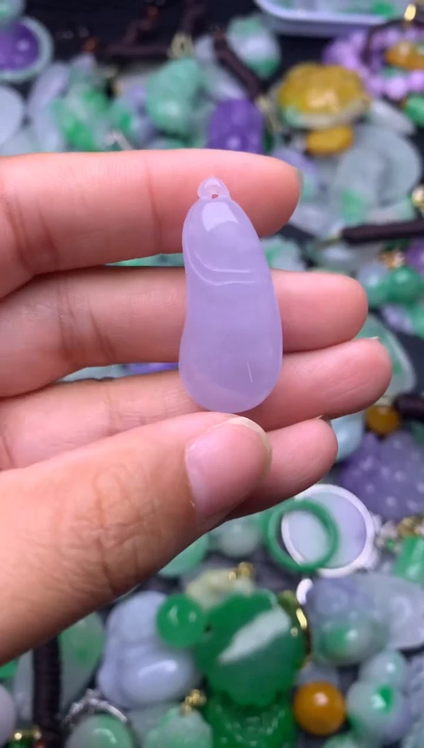 颈饰未镶嵌翡翠缅甸翡翠吊坠