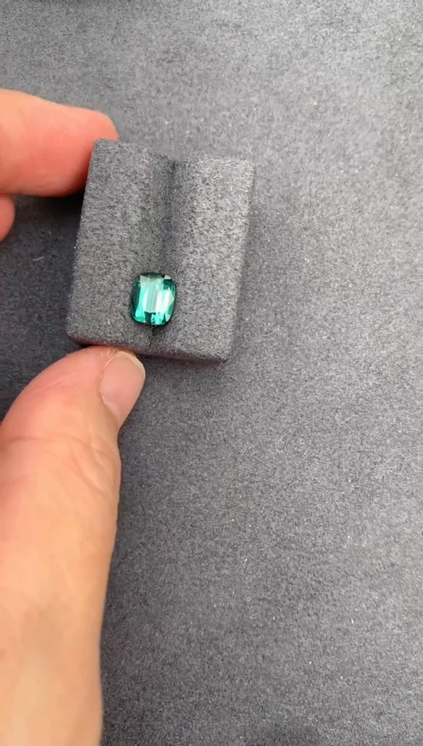 【闪购商品】碧玺裸石未镶嵌1.6ct拉贡