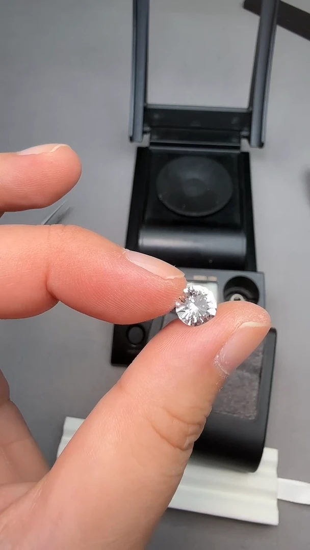 【闪购商品】赛黄晶圆切未镶嵌1.4ct-A049-1p