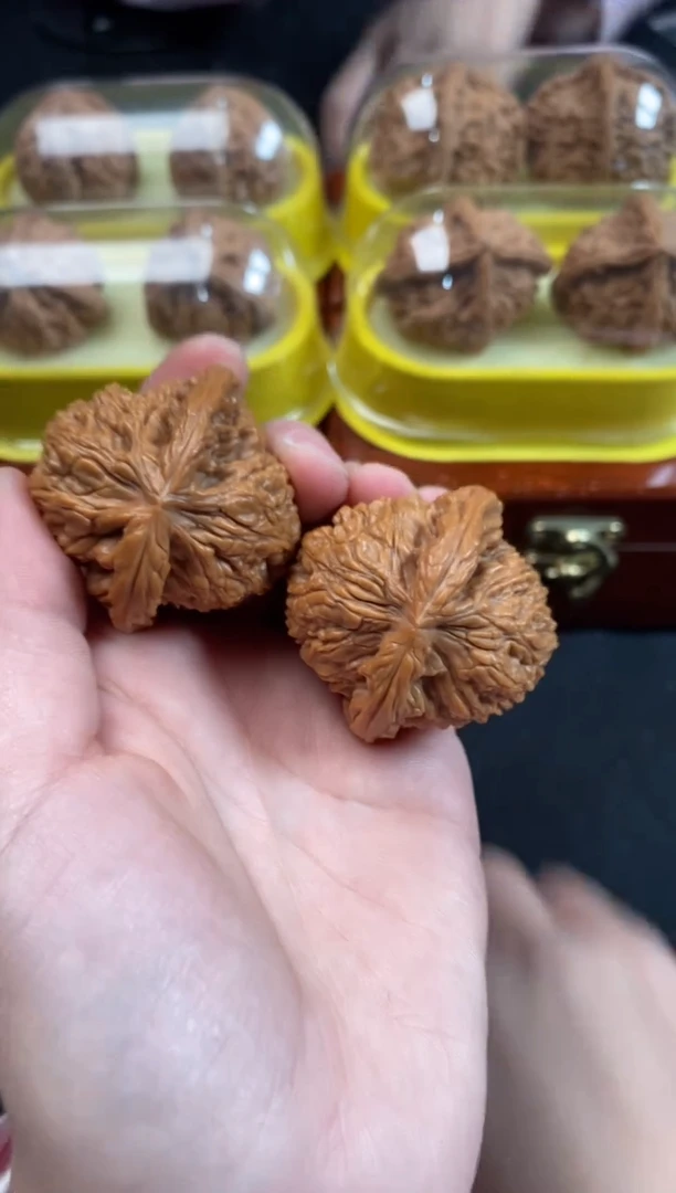 把件文玩核桃南疆石41尺Q248