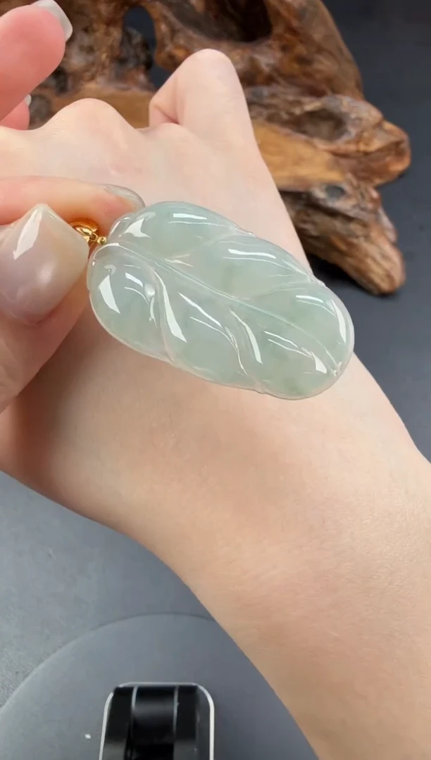 吊坠(不含链)18K金镶嵌翡翠翡翠饰品-57