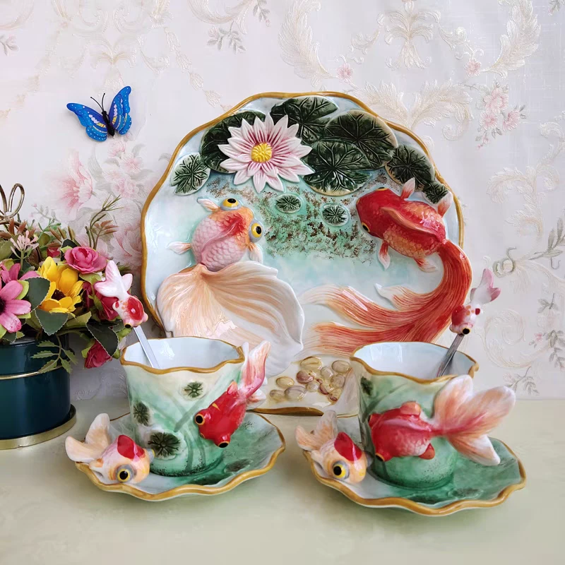 Function art纯手绘釉下彩陶瓷金鱼11寸果盘饺子盘欧式家用水果盘