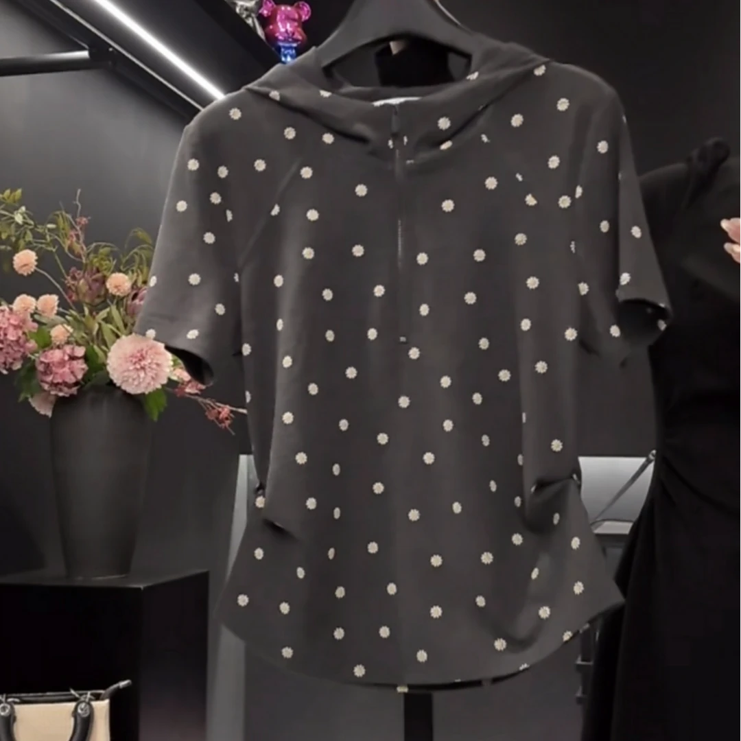 2025夏季新款小雏菊连帽半拉链设计感上衣女宽松百搭短款T恤女潮