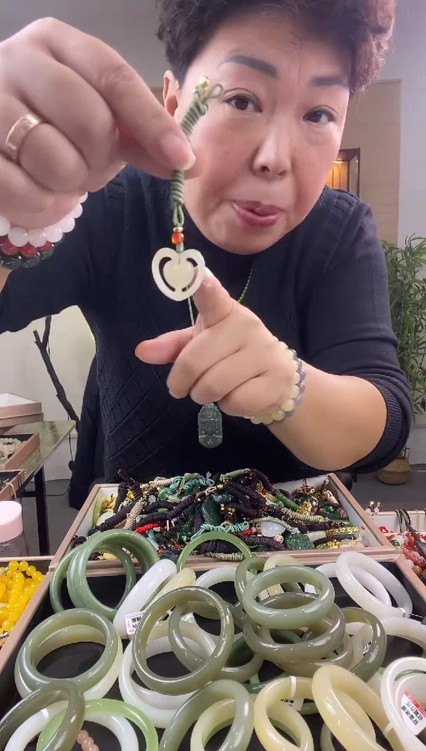 颈饰未镶嵌和田玉多样性拍一发一  33