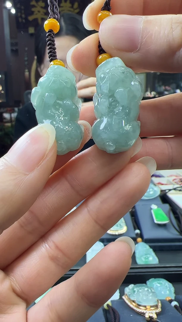 【闪购商品】翡翠挂件未镶嵌貔貅手机挂（多样性发其一）