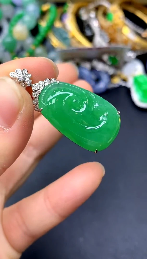 颈饰18K金镶嵌翡翠418-中国好珍宝