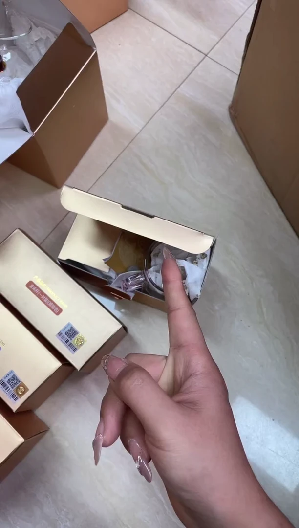 小杯子随机发样品。。。。