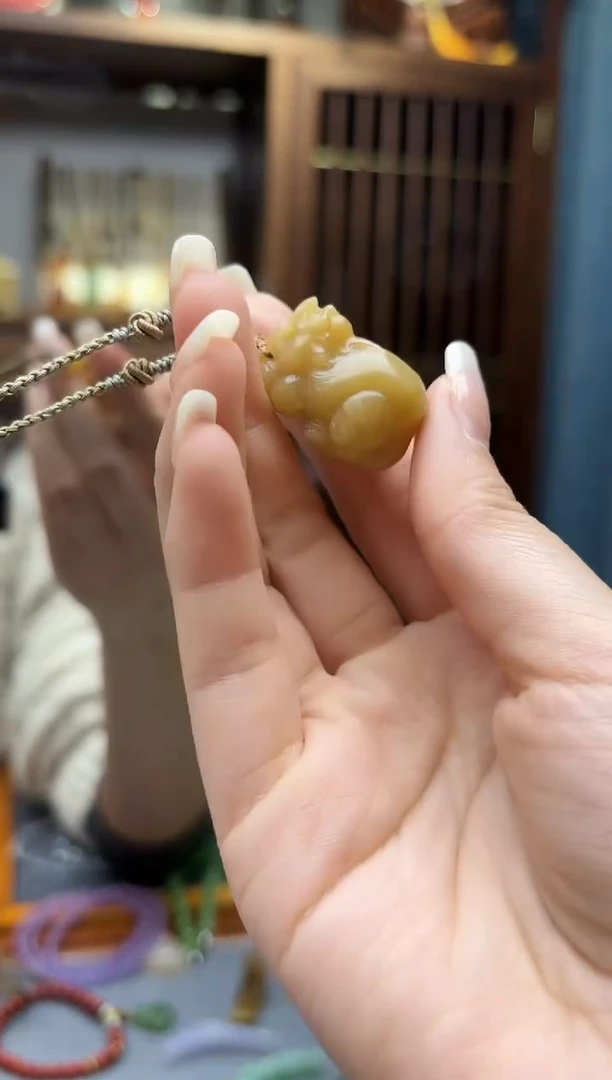 颈饰未镶嵌和田玉和田玉貔貅吊坠HX