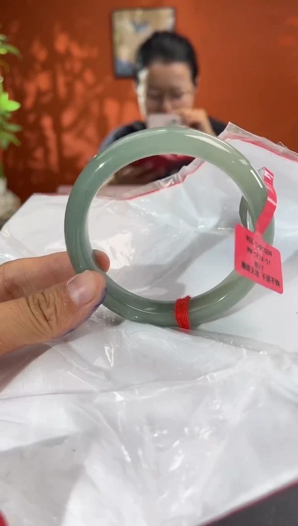 未镶嵌手镯翡翠翡翠手镯