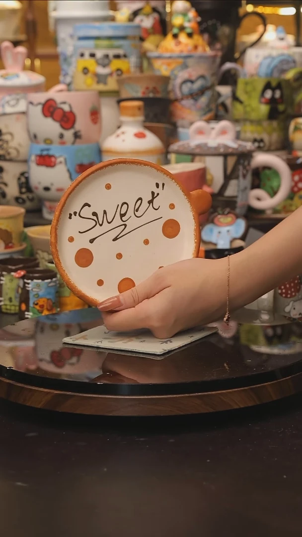 景德镇釉下彩绘设计师款式陶瓷