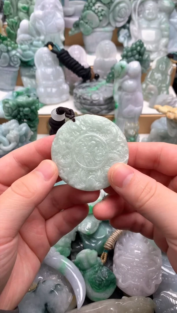 吊坠(不含链)未镶嵌翡翠1