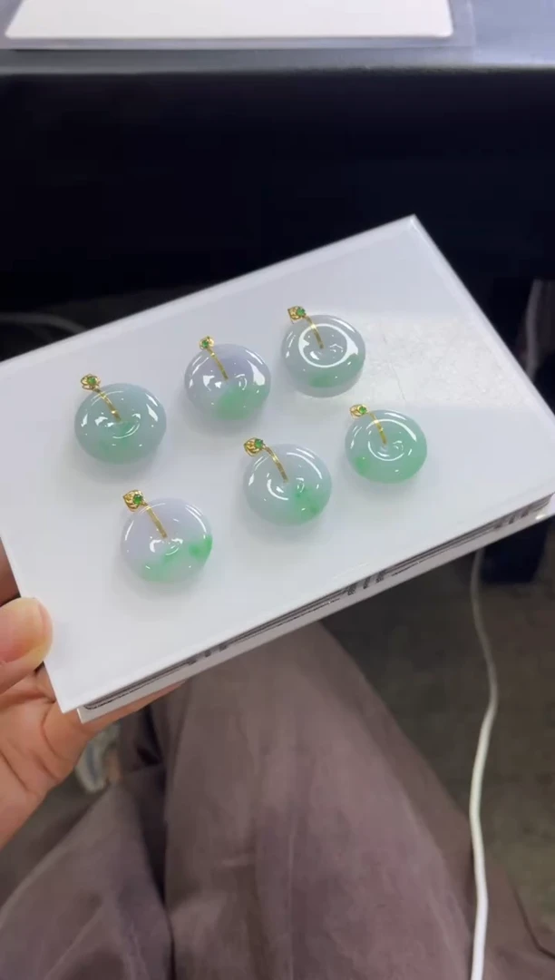 颈饰18K金镶嵌翡翠T58/多样性发一件/配绳子