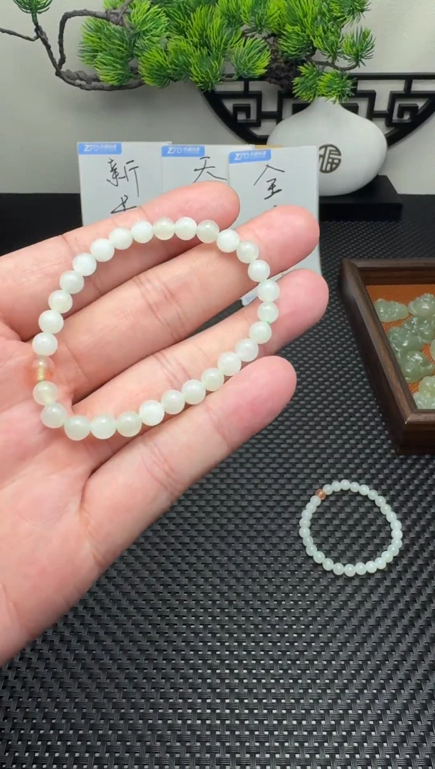 未镶嵌手串和田玉卡6mm多样性发一