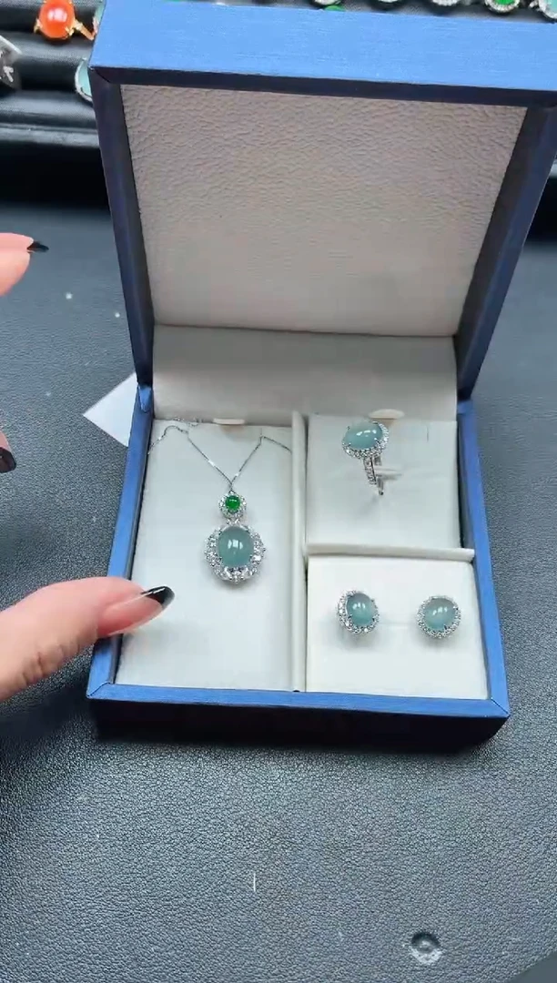 翡翠戒指银S925镶嵌11111