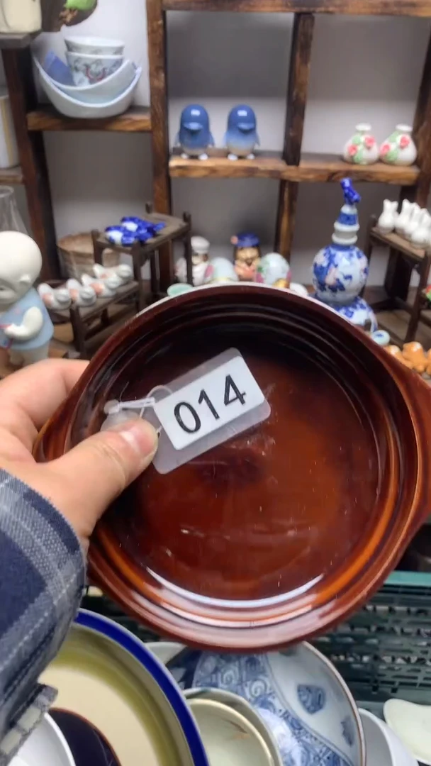 瓷片爱****姐A龙华精品陶瓷店