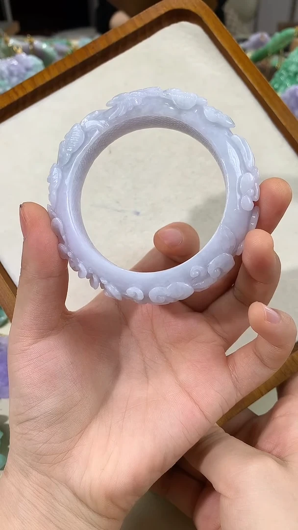 未镶嵌手镯翡翠手镯
