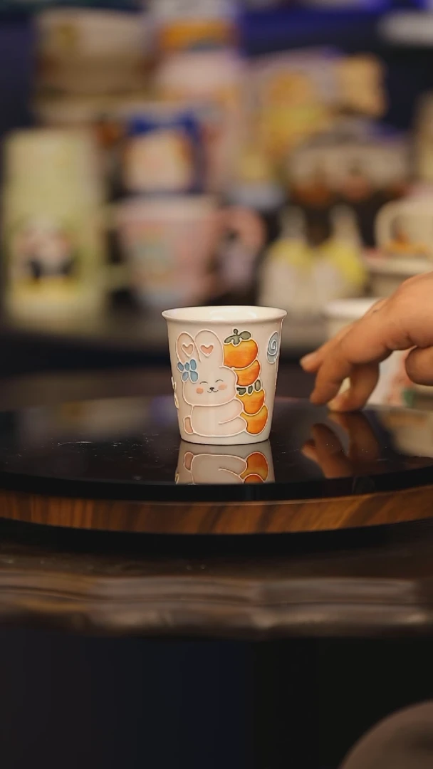 【闪购商品】摆件景德镇釉下彩绘设计师款式陶瓷