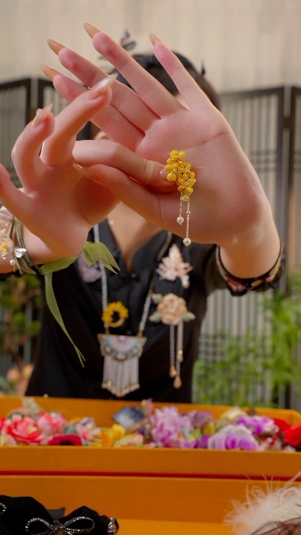 织绣布*丁非遗绒花手工饰品