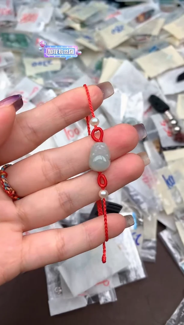 未镶嵌挂件翡翠—