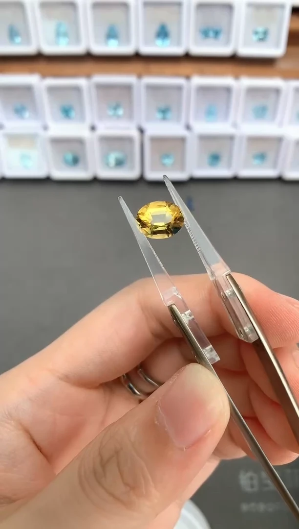 未镶嵌裸石定制绿柱石2.29ct